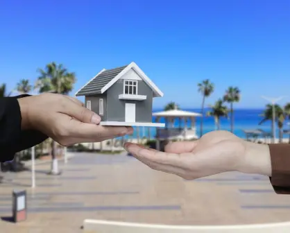 ¿Terminaste de pagar tu casa?  Entregarán escrituras gratis del Infonavit en La Paz