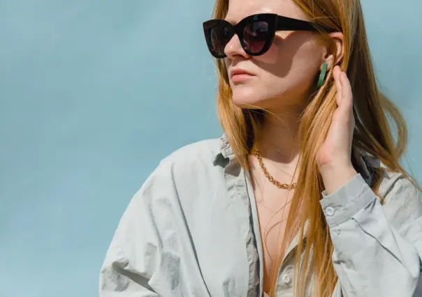 ¿Usas siempre gafas de sol? Esto revela sobre tu personalidad, según la psicología