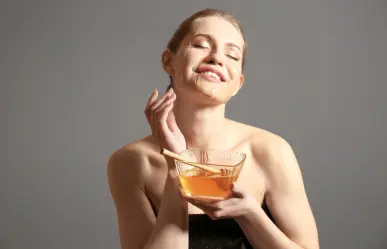 Vinagre y miel, una combinación que dejará tu rostro limpio e hidratado