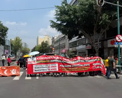 Bloqueo de la CNTE colapsa vialidades en el centro de CDMX: exigen cambios en pensiones y jubilación