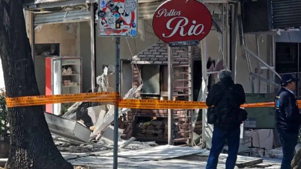 VIDEO | Explosión en rosticería de la Condesa deja dos personas lesionadas