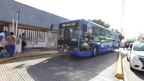 Gobernador de Yucatán califica de "herencia maldita" el sistema de transporte Va y Ven