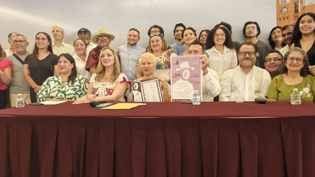 Celebran a "Cholo" con teatro, música y feria artesanal en Mérida