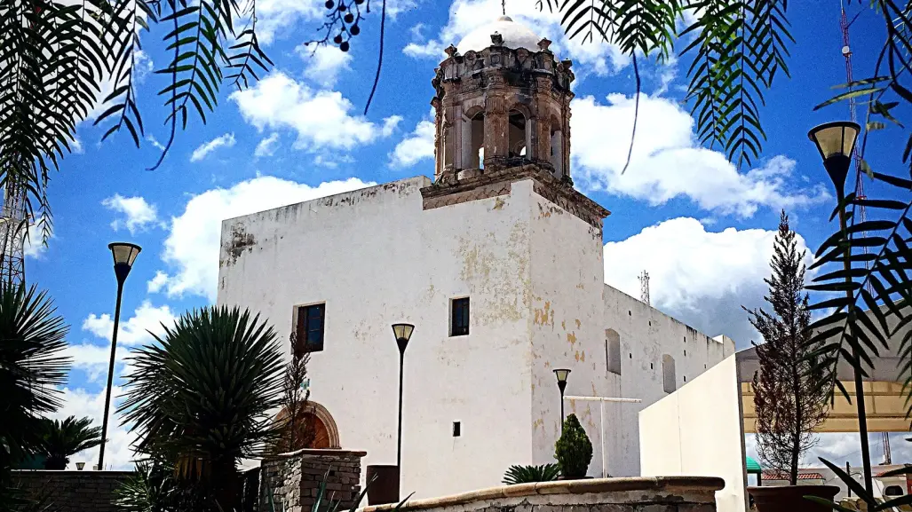 El cerro de Durango que tiene en su cima una iglesia que tiene casi 4 siglos de historia