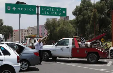 Bloquean autopistas en Edomex: transportistas exigen aparición de su compañero en Jilotepec