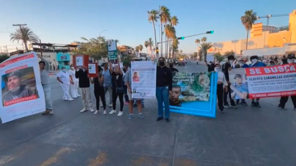 Personas buscadoras de desaparecidos se manifiestan en Cabo San Lucas