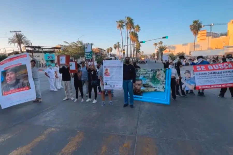 Personas buscadoras de desaparecidos se manifiestan en Cabo San Lucas