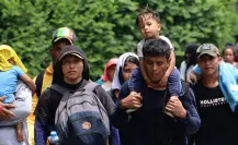 Yucatecos repatriados acuden al INDEMAYA por trámites de identidad y apoyo para recuperar bienes