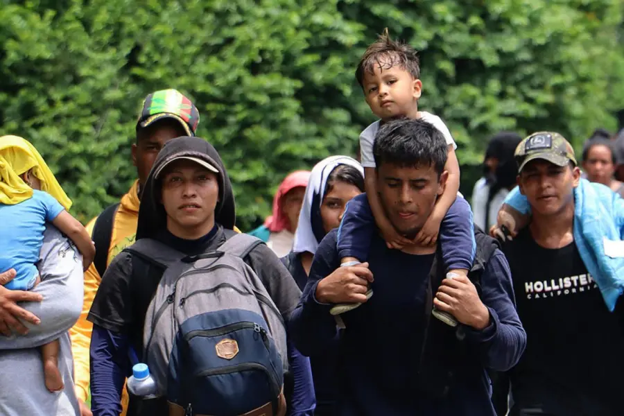 Yucatecos repatriados acuden al INDEMAYA por trámites de identidad y apoyo para recuperar bienes