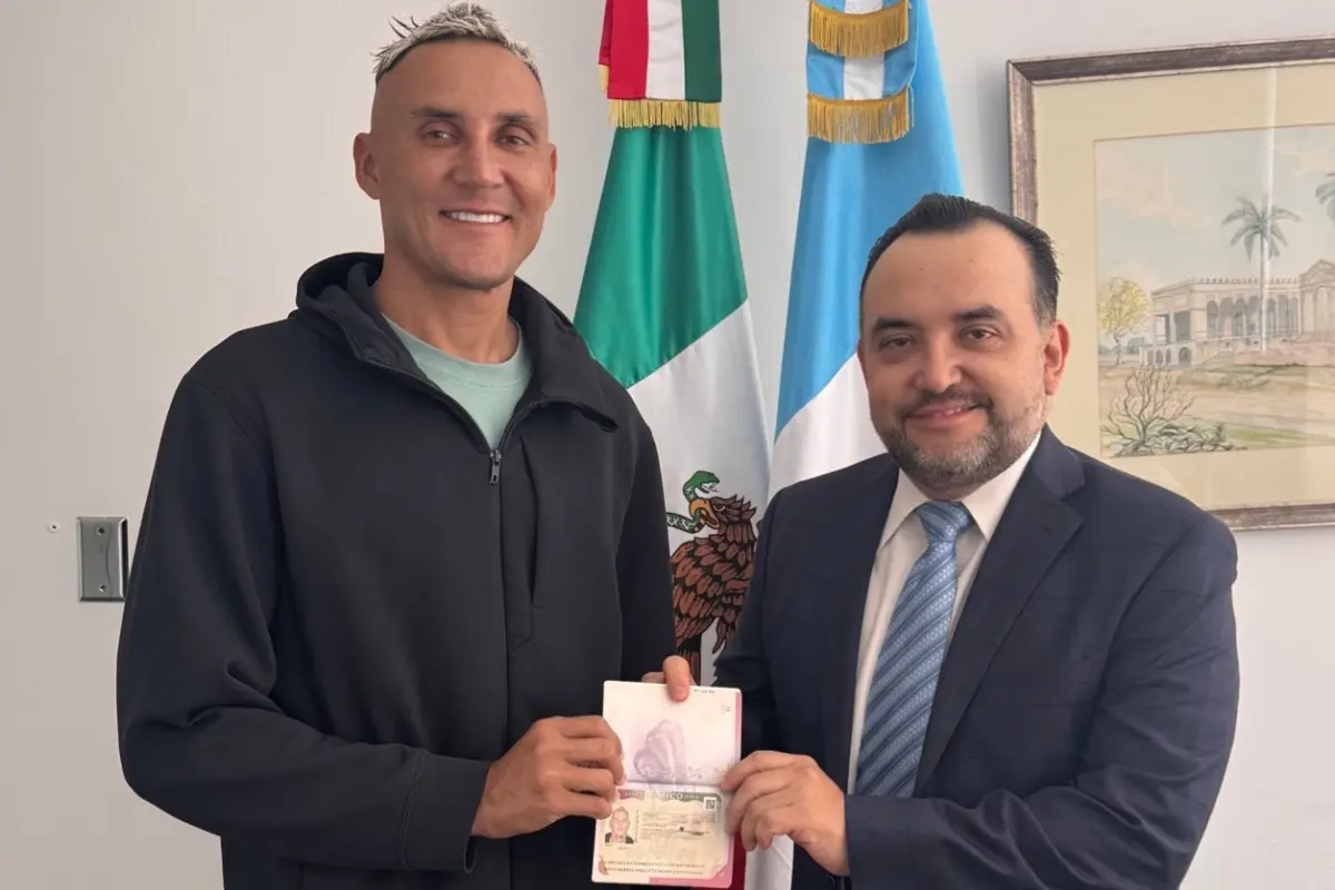 Keylor Navas y Alejandro Martínez Foto: X(Twitter) @alejandromtzp