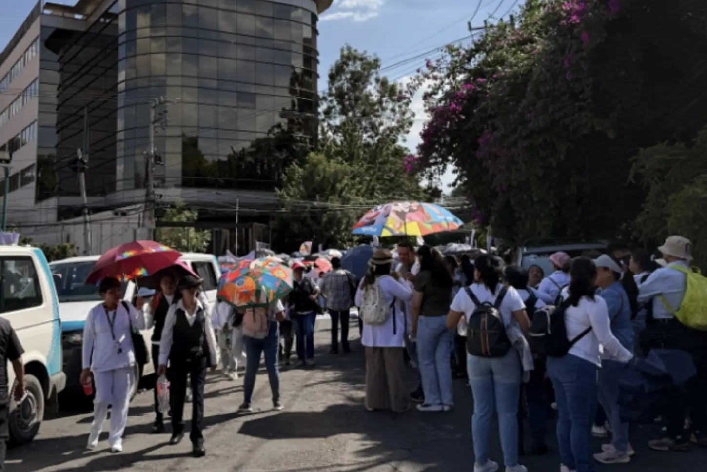Manifestación en calles de CDMX.   Foto: X (@OVIALCDMX)