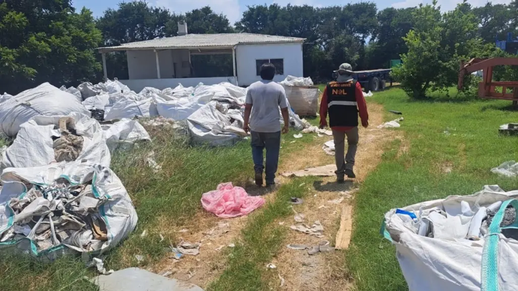 Detectan empresa recicladora ilegal que contaminaban suelo en Cadereyta