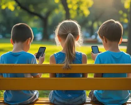 Niños en Nuevo León usan celulares sin supervisión: Riesgos y consecuencias