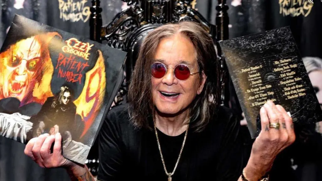 Ozzy Osbourne es despedido por sus fans en Hollywood