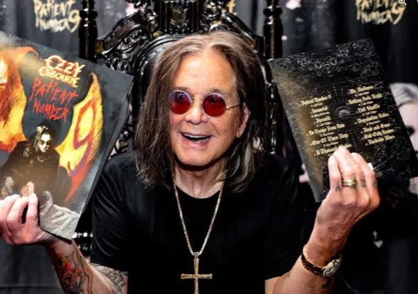 Ozzy Osbourne es despedido por sus fans en Hollywood