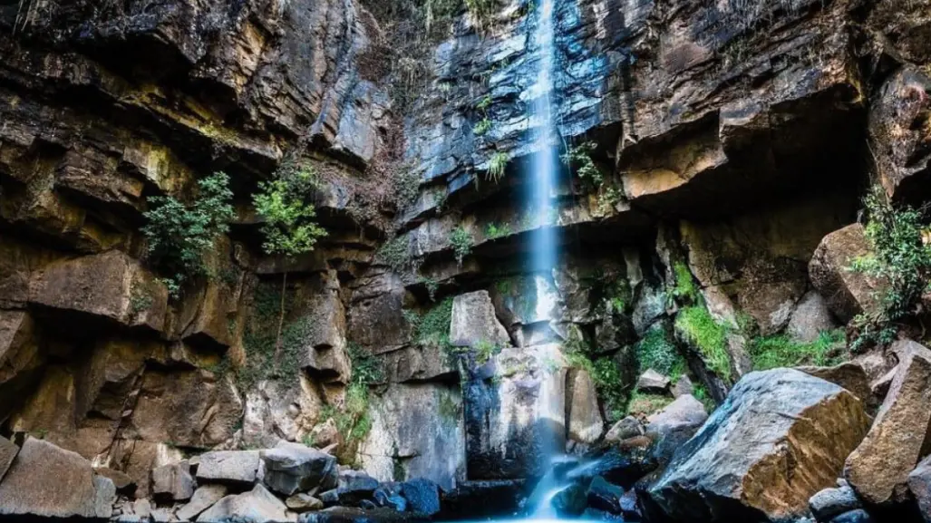 El pueblo mágico de Jalisco que tiene una increíble cascada de 30m de altura