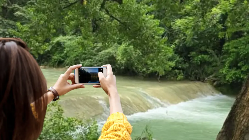 Este río se encuentra en un pueblo con calles empedradas e historia virreinal