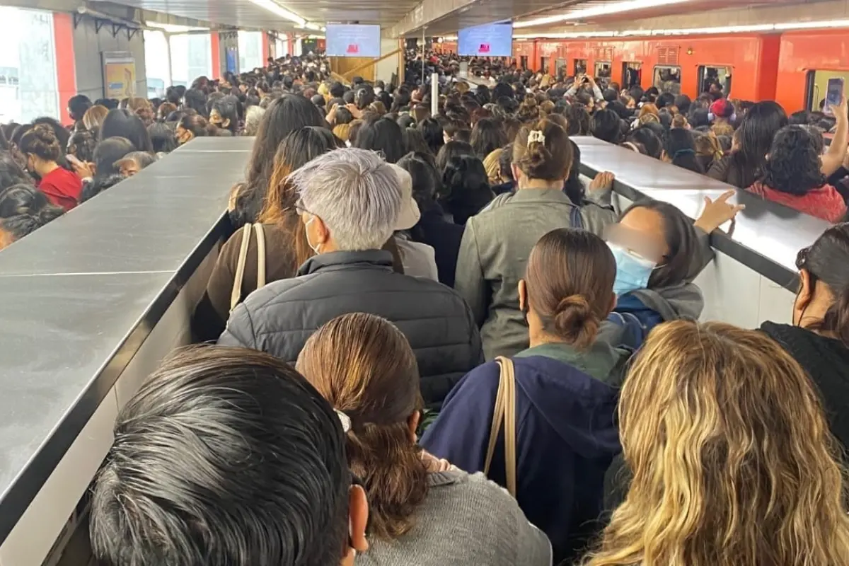 Terminal Pantitlán del Metro de CDMX. Foto: @SheridSaid | Canva
