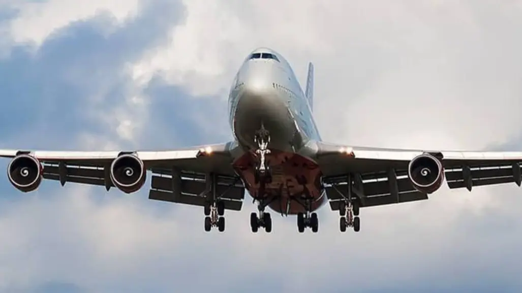 Avión con 49 pasajeros se estrella en Rusia; no hay sobrevivientes | VIDEO