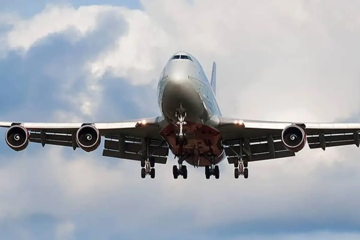 Avión ruso Foto: X(Twitter) @svoglobal