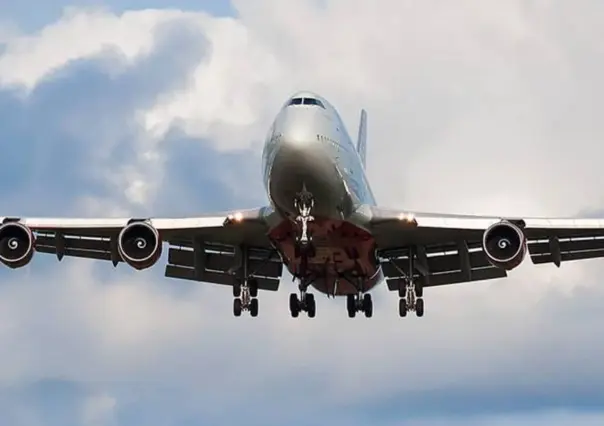 Avión con 49 pasajeros se estrella en Rusia; no hay sobrevivientes | VIDEO
