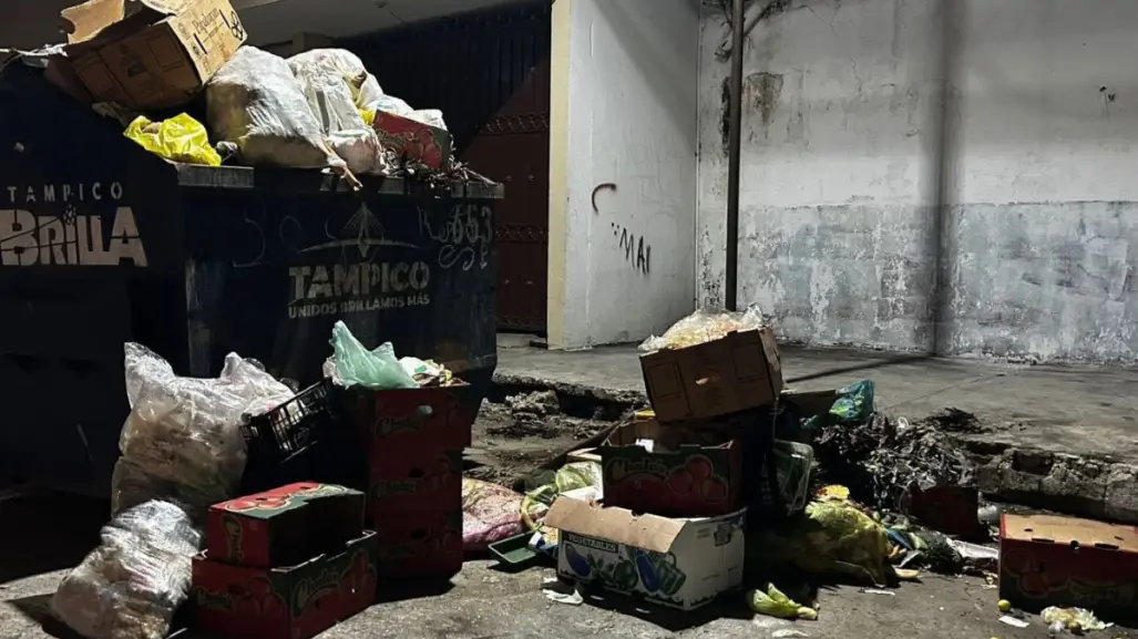 Ciudadanos desmienten retiro total de contenedores de basura en Tampico
