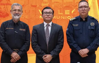 Félix Arratia reconoce a policías por su valentía durante ataque armado en Juárez