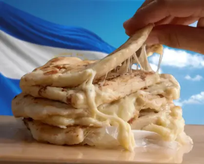 Esta pareja de salvadoreños busca salir adelante vendiendo pupusas en Nuevo León; conoce su historia
