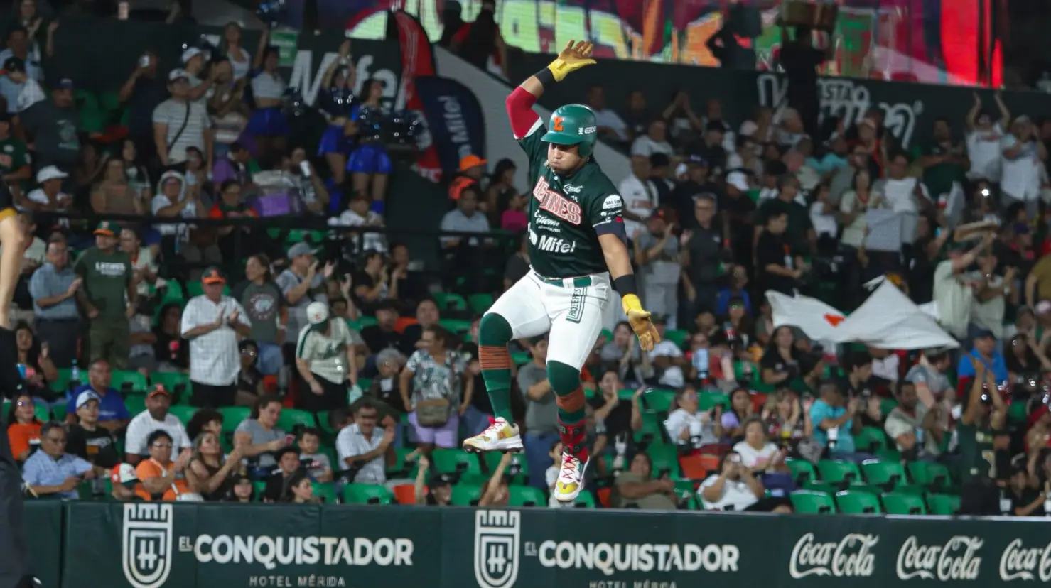 Los Leones de Yucatán lograron romper la racha negativa tras derrotar la noche del miércoles a los Diablos Rojos del México en el segundo juego de la serie el cual fue emitido por el retiro del número 25 de Yoanner Negrin.- Fuente Leones de Yucatán