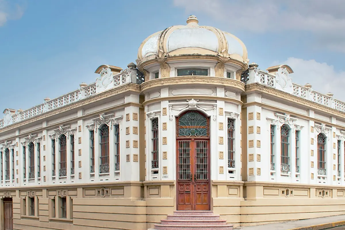 Explora el Museo de Tampico y sumérgete en su historia turística en Tamaulipas