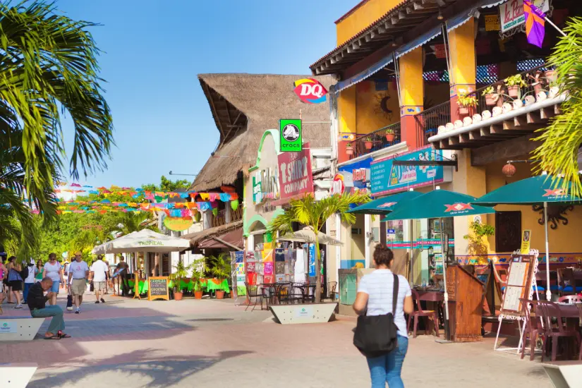 Tulum y Playa del Carmen son dos paraísos diferentes y la Inteligencia Artificial revela cuál se adapta mejor a ti. Foto: Canva