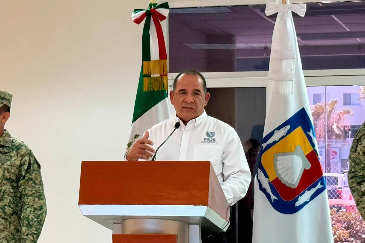 Antonio López Rodríguez, titular de la Procuraduría General de Justicia del Estado, en reciente conferencia de prensa, donde informó lo que se sabe del caso del pipero desaparecido en Los Cabos. Foto: Rocío Casas.
