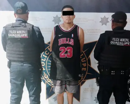 Policía de Guadalupe detiene a hombre con arma réplica y droga tras reporte