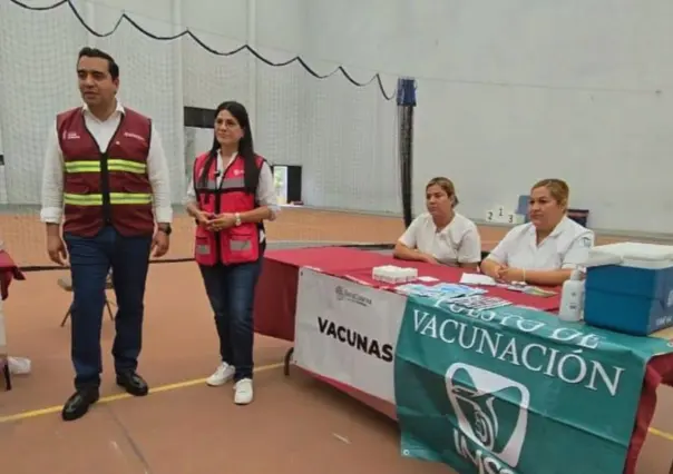 Jesús Nava lanza campaña de vacunación contra el sarampión en Santa Catarina
