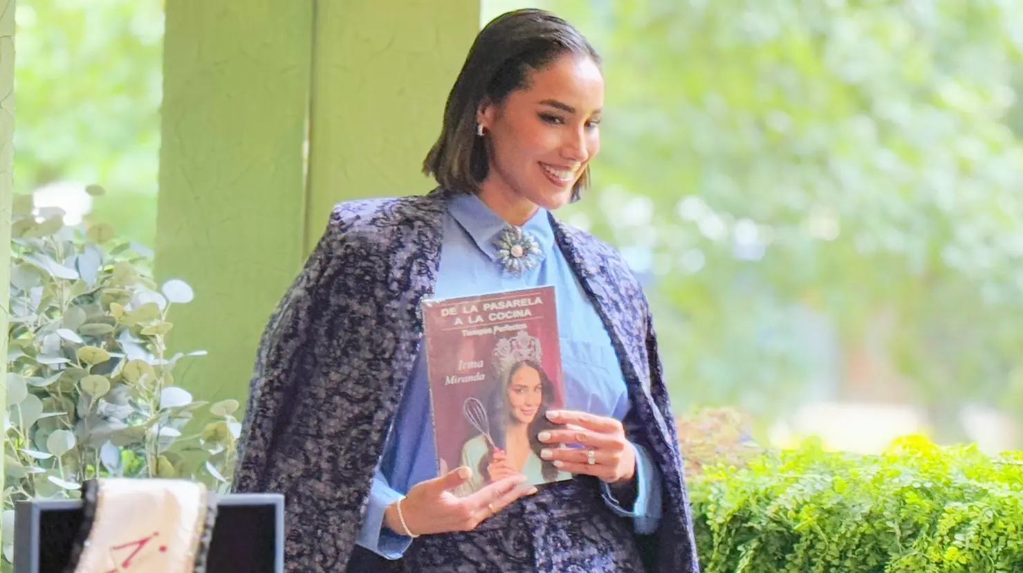 Irma Miranda asegura que su libro no es solo un recetario, sino una carta abierta a su público. Foto: Otto Rojas