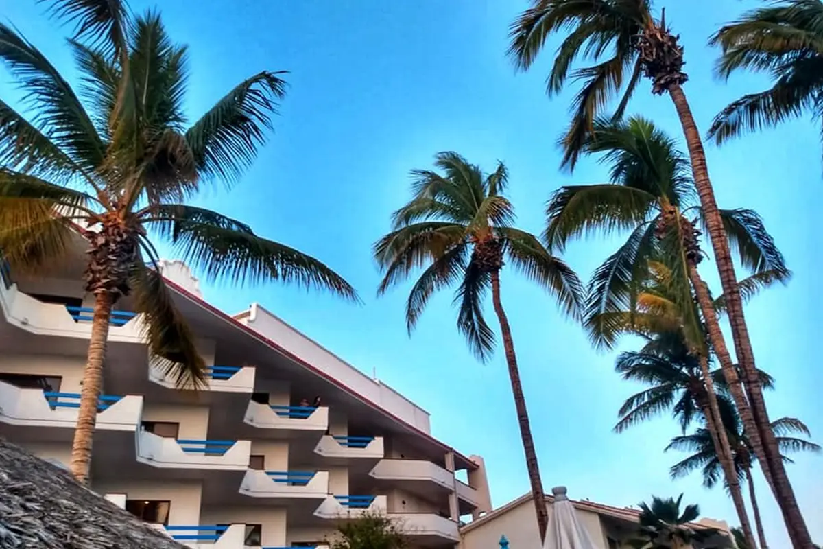 Las temperaturas seguirán altas en Baja California Sur, así que es tiempo de andar con bloqueador solar, y más si se va a hoteles o playas. A disfrutar estas vacaciones de verano. Foto: Modesto Peralta Delgado.
