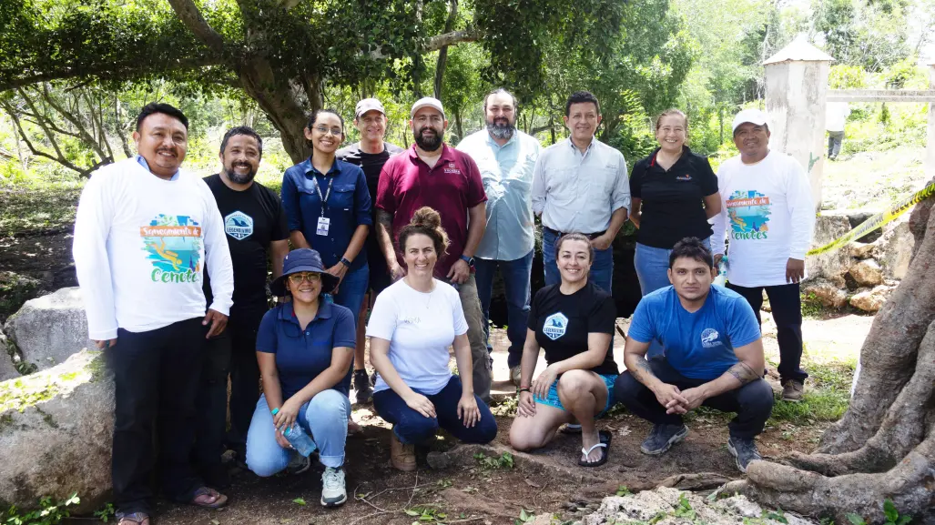 Retiran más de 100 kilos de basura del cenote X´Pakay en Tekit