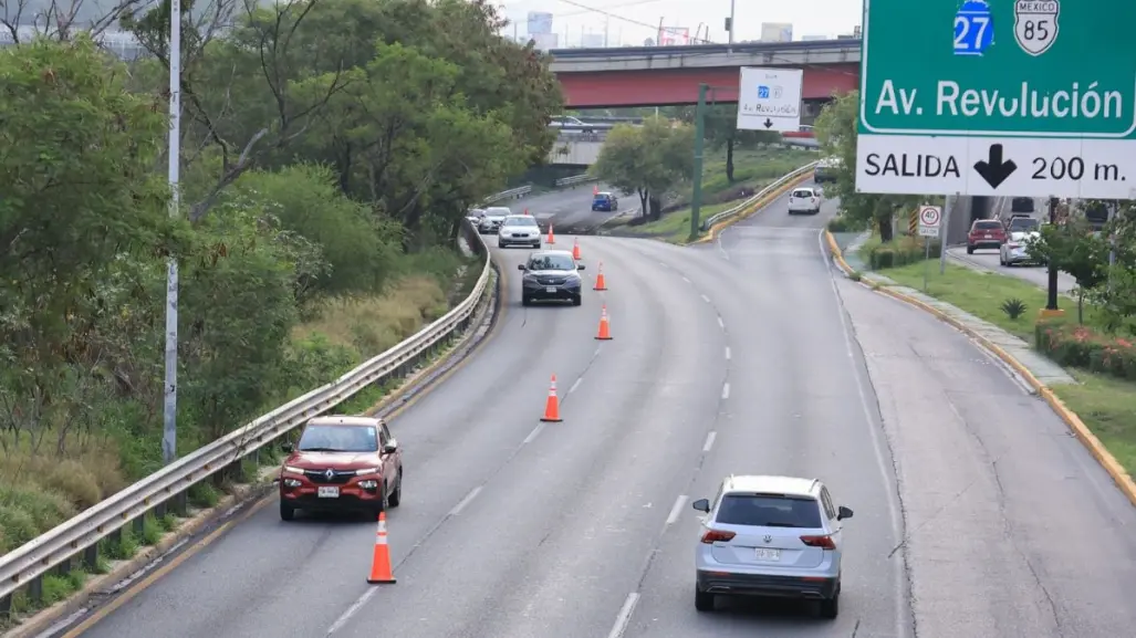 Monterrey extiende carril reversible en Morones Prieto hasta el inicio del ciclo escolar