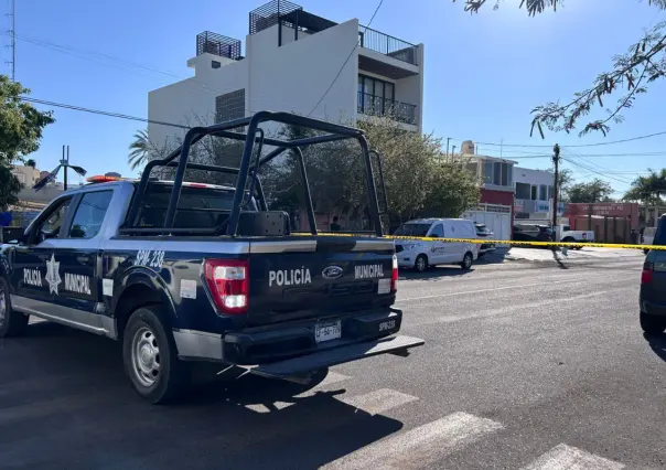 Ejecutan a una persona en la colonia Centro de La Paz; autoridades en el lugar