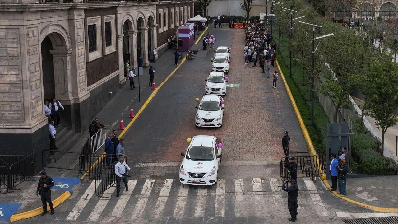 Transporte Colibrí: traslado gratuito para niños con cáncer en Edomex. Foto: @delfinagomeza