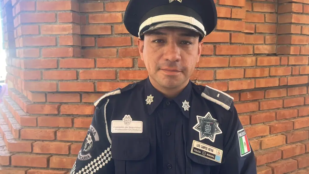 El abrazo que salvó una vida: Policía de Saltillo evita suicidio en el Sarape
