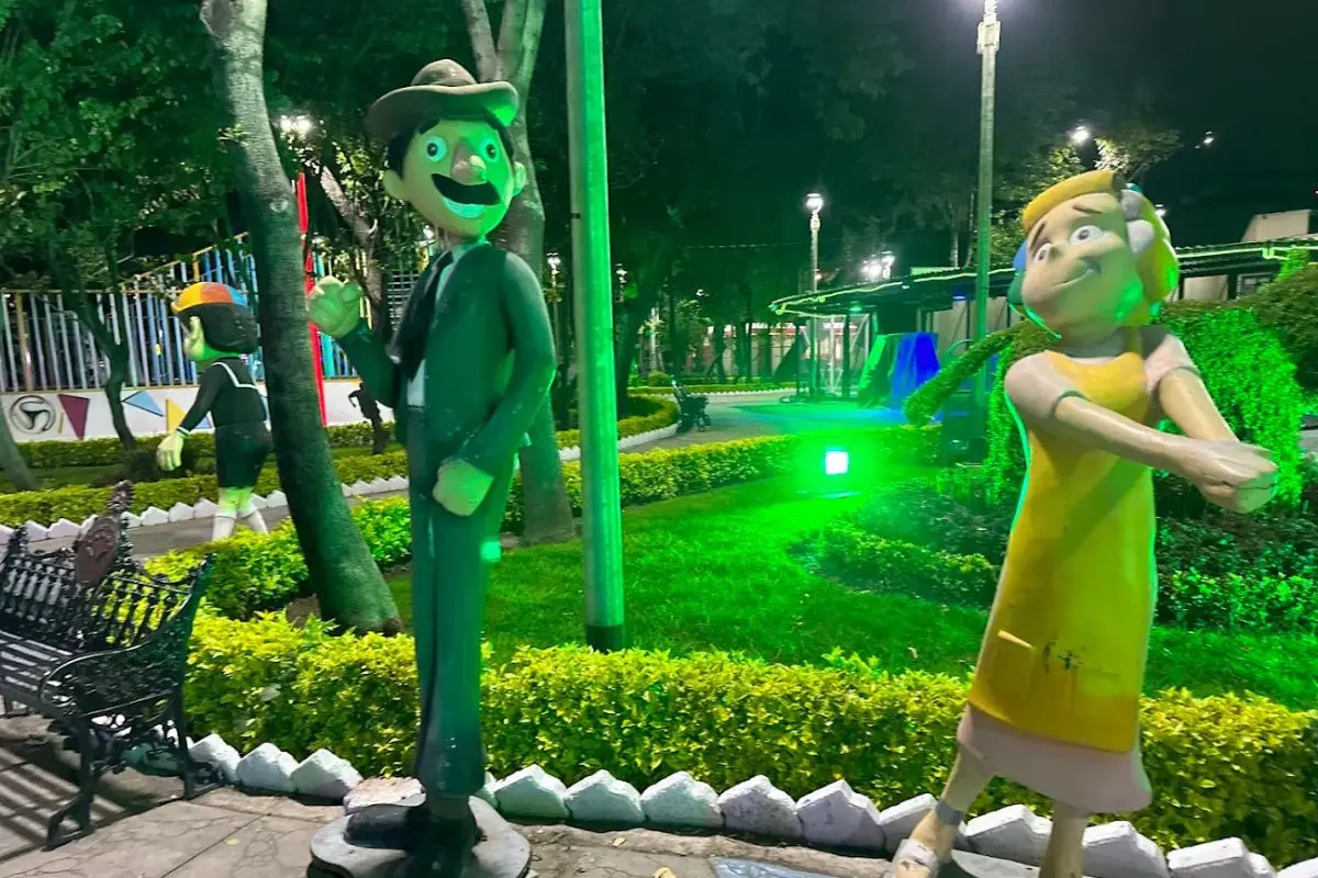 Figuras del Chavo del 8 en parques de CDMX. Foto: Google Maps