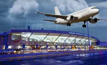 Desvían vuelos en Aeropuerto Internacional de Monterrey tras tormenta