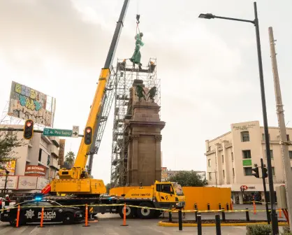 La Alegoría vuelve a coronar el Arco de la Independencia tras un año de restauración