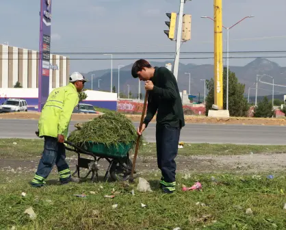 Programa "Aquí Andamos" mejora vialidades en Saltillo