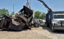 FGR destruye 23 vehículos con blindaje artesanal en Tamaulipas