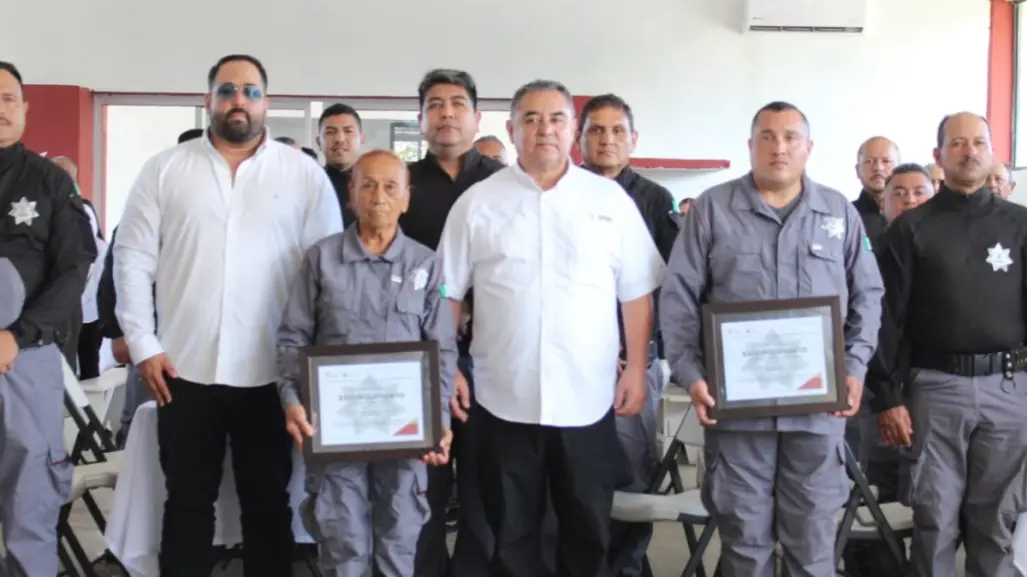 Custodios de CEDES en Tamaulipas reciben reconocimiento federal y medalla al mérito penitenciario