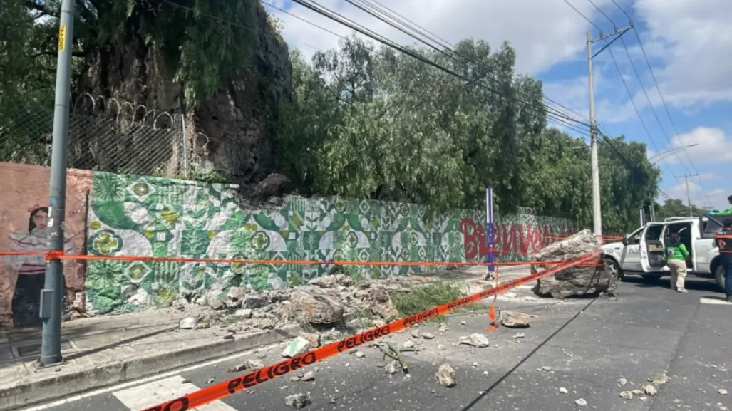 Cae enorme roca del cerro del Tepeyac y deja lesionado a un adulto mayor en la CDMX