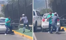 VIDEO I Pelean conductores en avenida Constitución en Monterrey