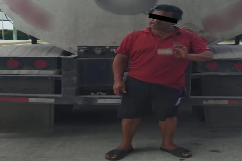 Hombre detenido en Cruillas, transportaba 34 mil litros de hidrocarburo | Foto: FB